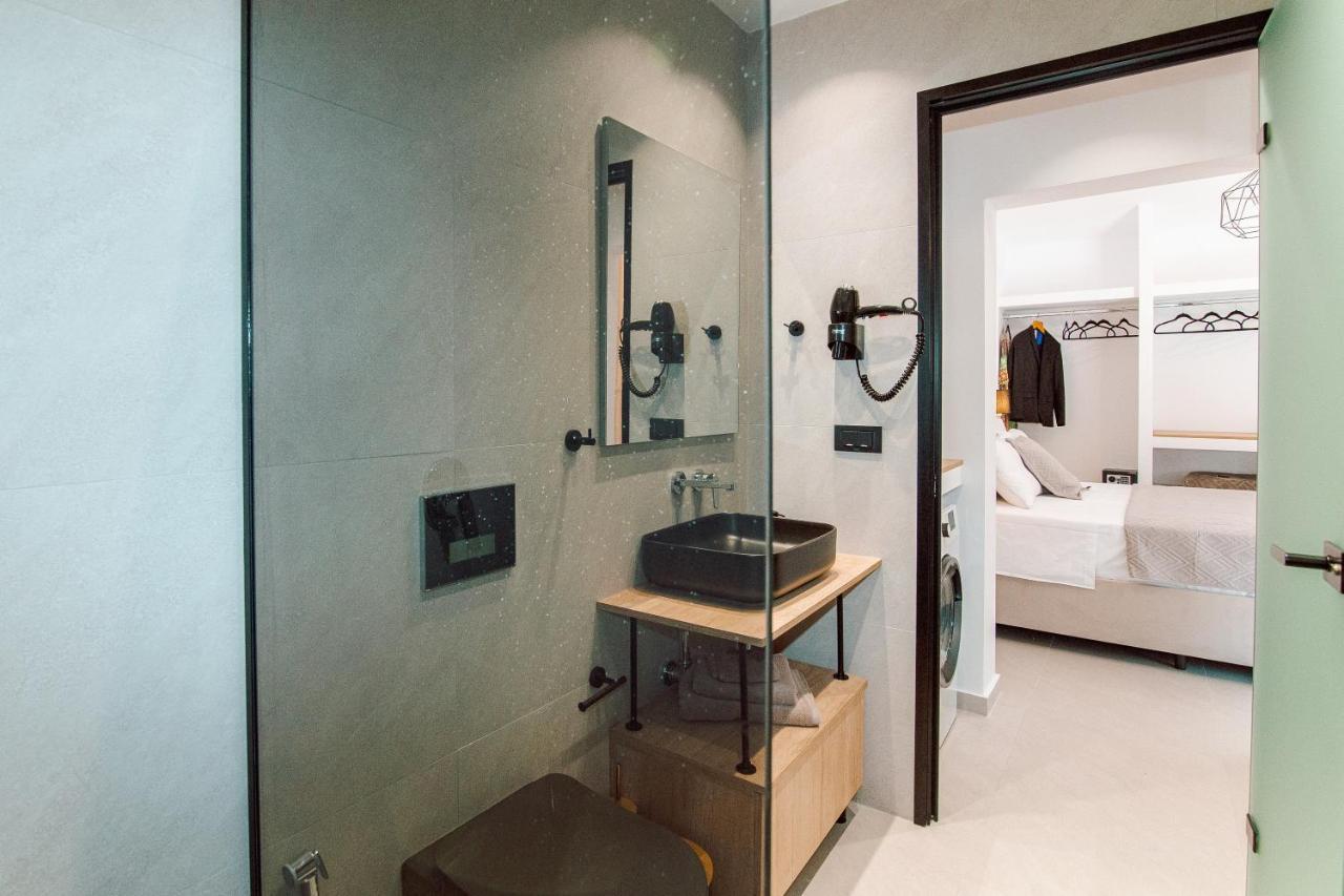 Andromahi Apartments & Suite ลากานาส ภายนอก รูปภาพ