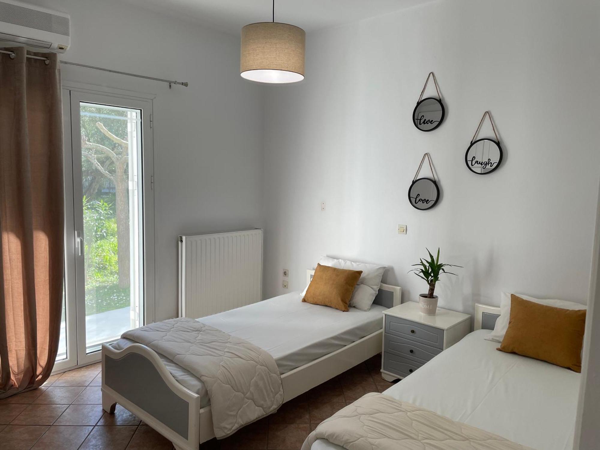 Andromahi Apartments & Suite ลากานาส ภายนอก รูปภาพ