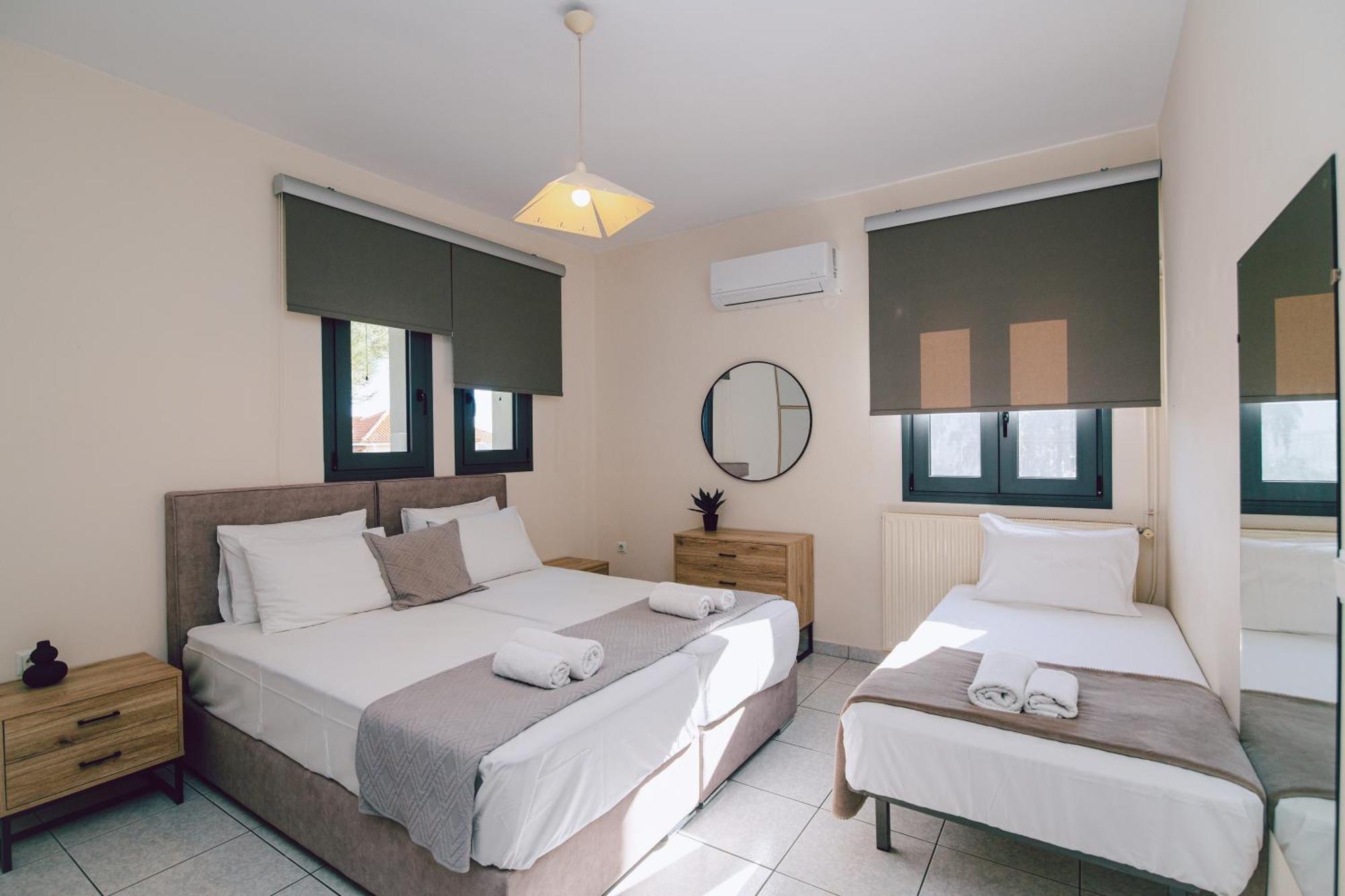 Andromahi Apartments & Suite ลากานาส ภายนอก รูปภาพ