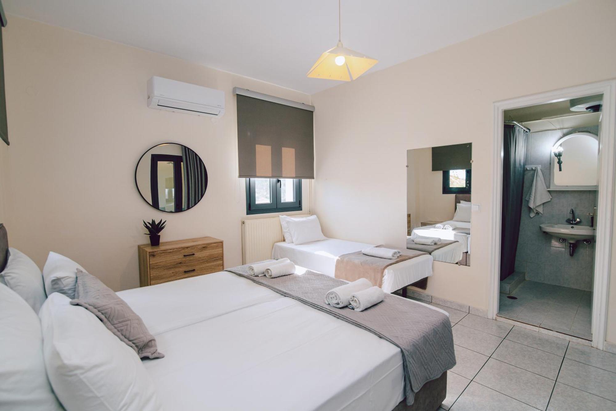 Andromahi Apartments & Suite ลากานาส ภายนอก รูปภาพ